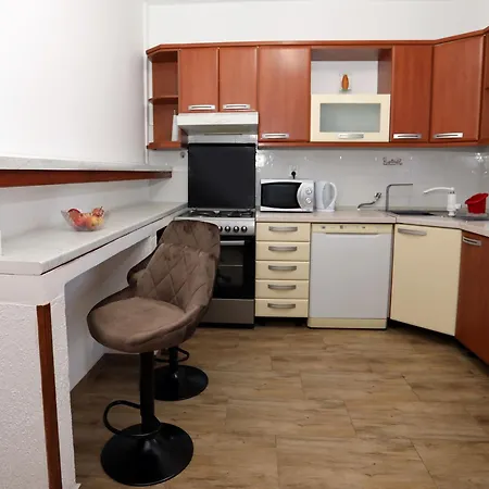 Tadijic アパート プーラ